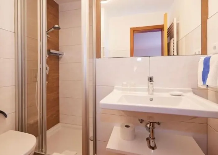 Haus Traudl Bed & Breakfast *